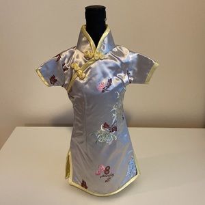 Asian Dress Wine Bottle Cover